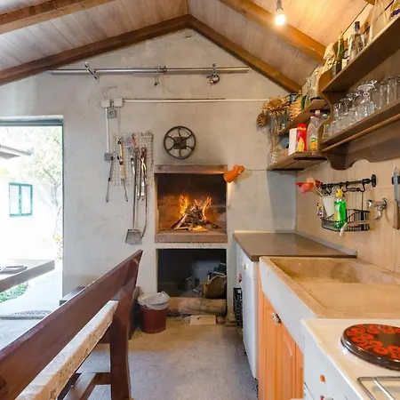 Countryside House Dugobabe 펜션