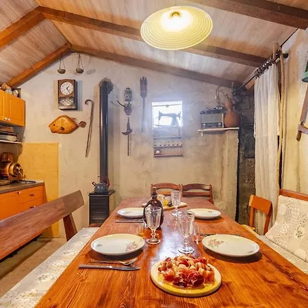 Countryside House Dugobabe
